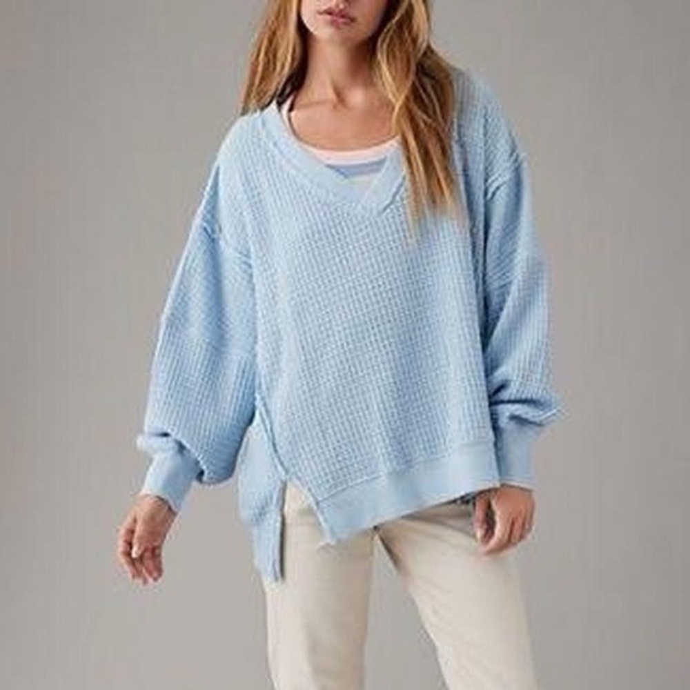 American Eagle Outfitters Light Blue V-Neck Waffle Knit Sweater